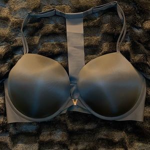 Victoria’s Secret Push Up bra- never worn!